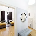 Grand Mitte