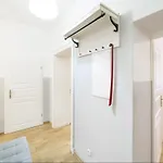 Grand Mitte Lejlighed