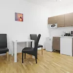 Grand Mitte Lejlighed