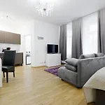 Grand Mitte Lejlighed *