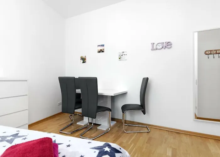 Grand Mitte Apartmán