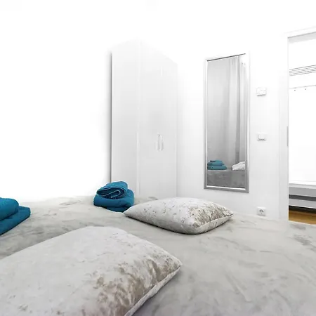 Grand Mitte アパート *